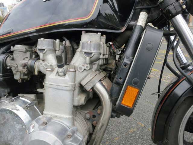贅沢 Brake Caliper 川崎Z1300 KZ1300 KZ ZG1300 84-89リアブレーキキャリパーピストンブレーキパッドキット  Kawasaki Z1300 84-89 Rear Pistons brake Pads Kit dodam.in.ua